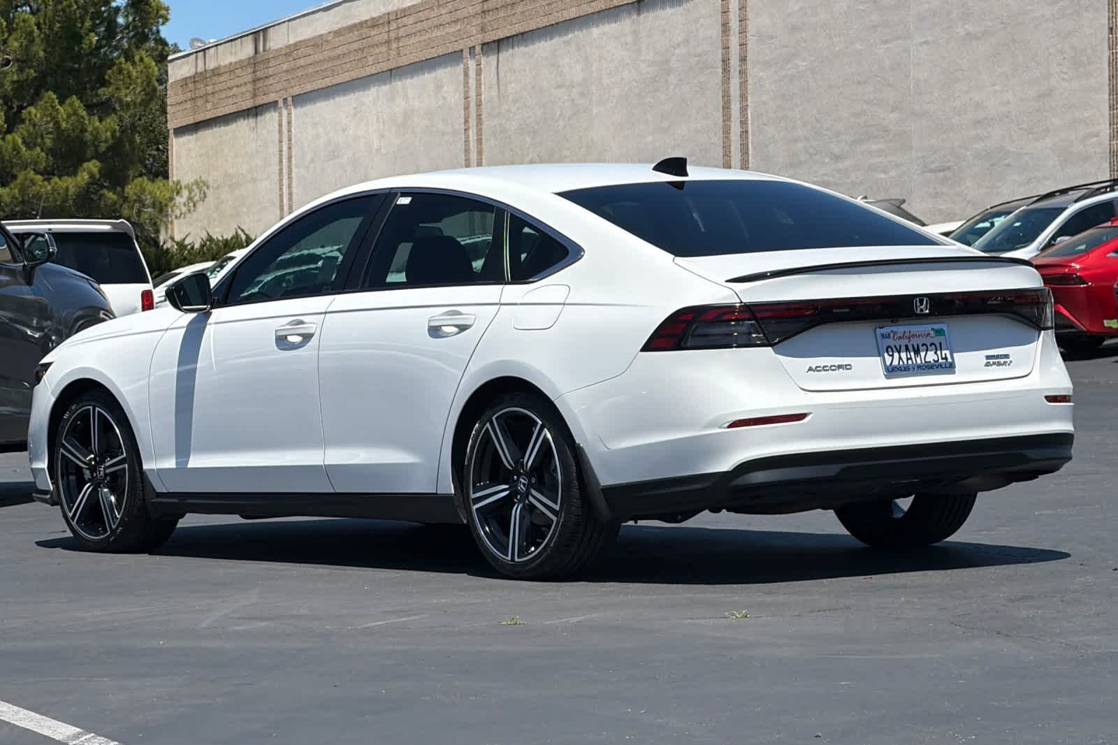 Used 2023 Platinum White Pearl Honda Sport image 7