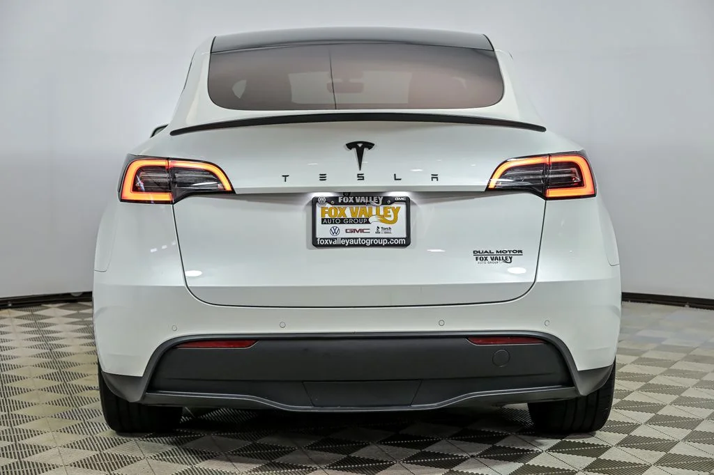 Used 2021 White Tesla Long Range image 7