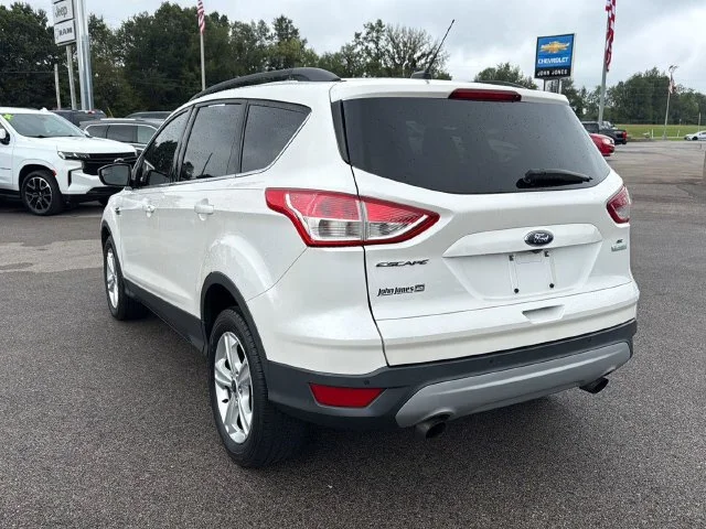 Used 2016 White Ford SE image 19