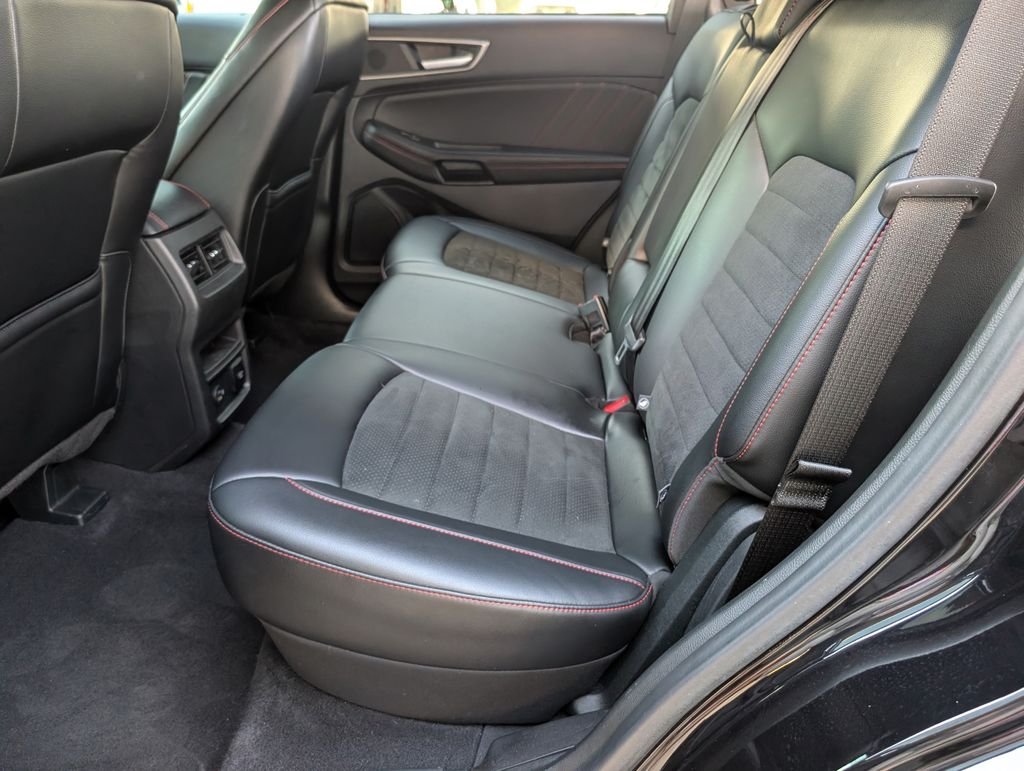 Used 2022 Black Ford ST-Line image 21