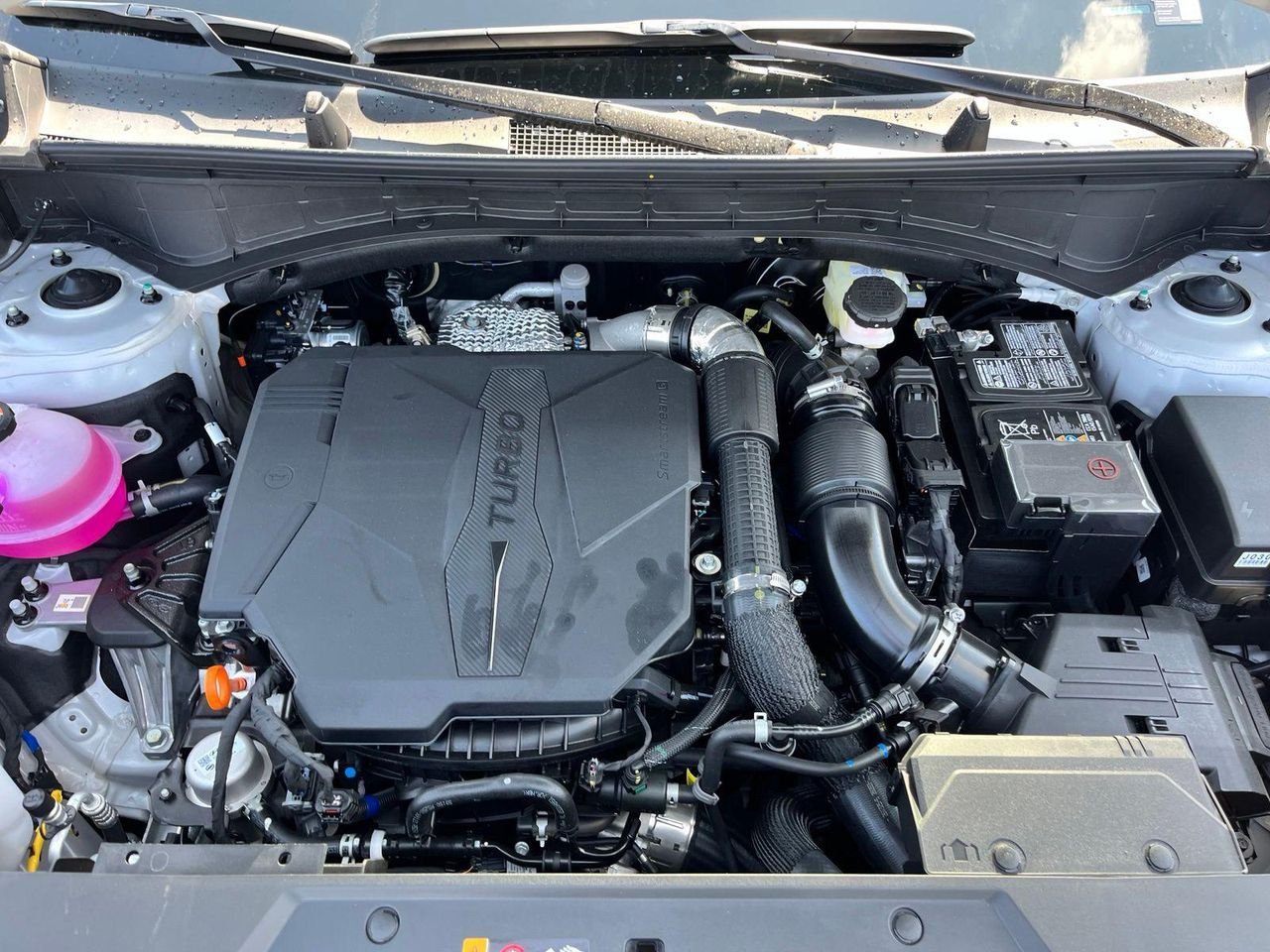 New 2027 Silver Hyundai SE FWD image 26