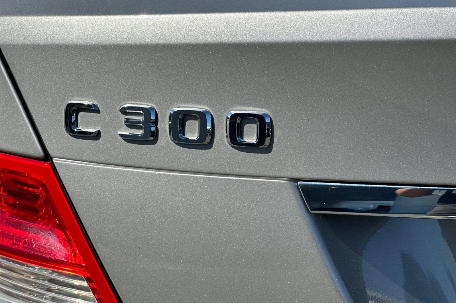 Used 2009 Silver Mercedes-Benz C 300 image 25