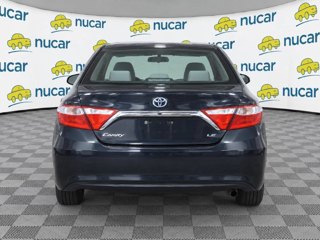 Used 2015 Gray Toyota LE image 7