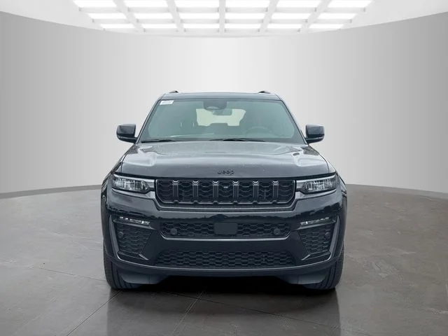 New 2026 Diamond Black Crystal Pearl-Coat Exterior Paint Jeep 85th Anniversary Edition image 2