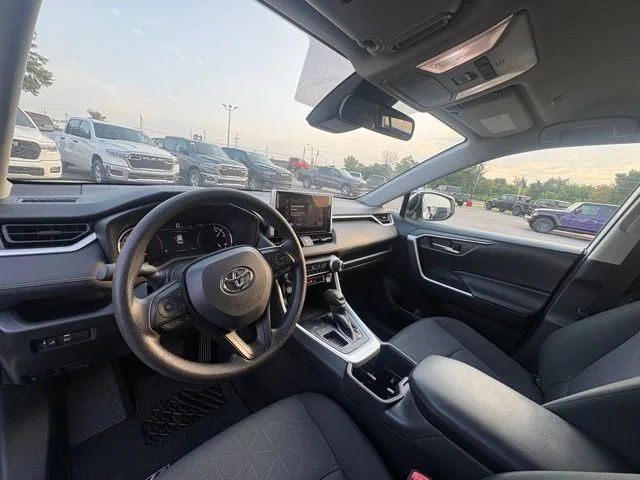 Used 2025 White Toyota XLE image 15