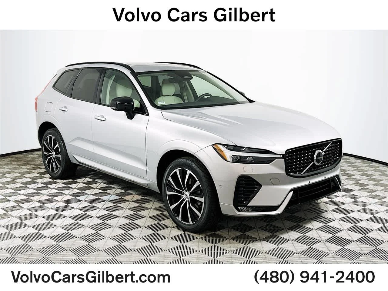2023 Volvo XC60 B5 Plus Dark Theme AWD's photo