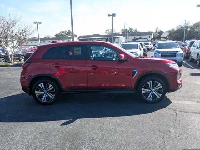 New 2027 Red Mitsubishi SE image 5
