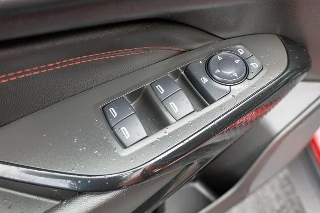 Used 2025 Red Chevrolet 2RS image 19