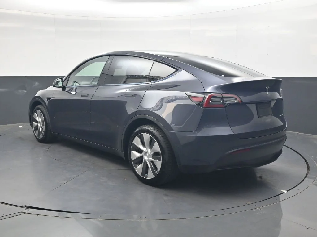 Used 2021 Midnight Silver Metallic Tesla Long Range image 6