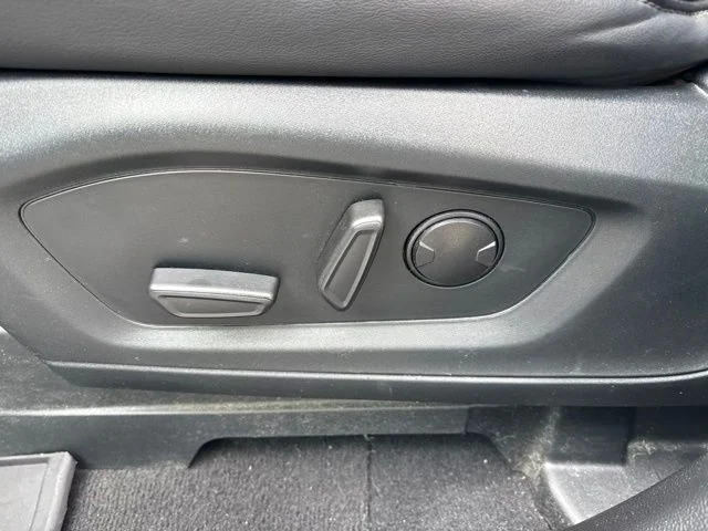 Used 2023 White Ford XLT image 14