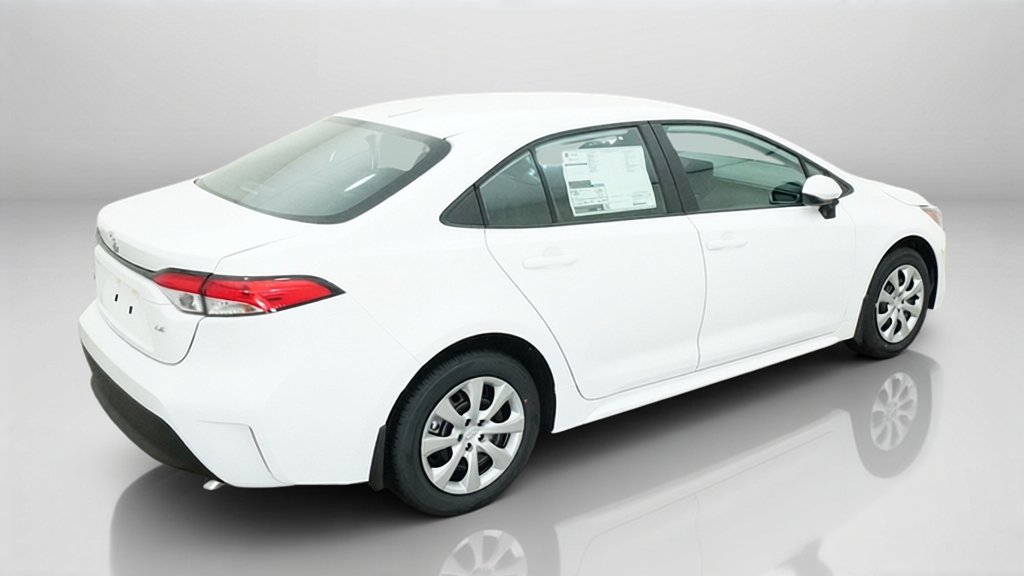 New 2027 Ice Cap Toyota LE image 39