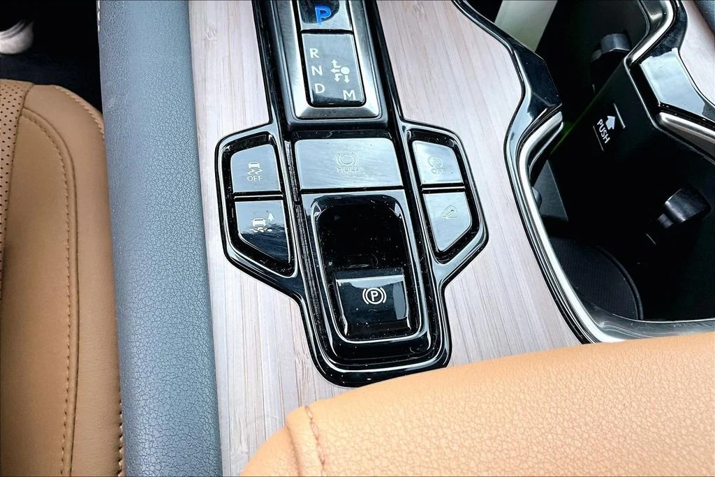 Used 2023 Green Lexus 350 Premium image 17