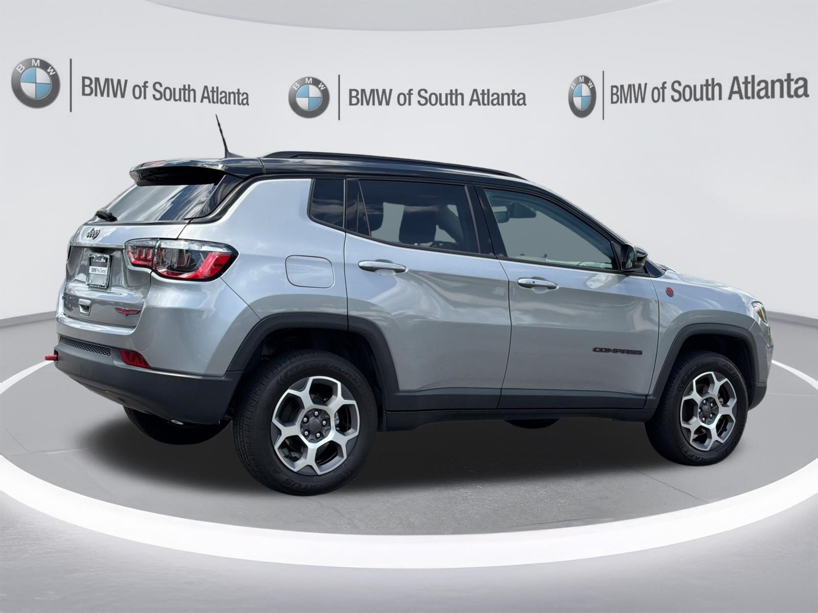 Used 2022 Billet Silver Metallic Clearcoat Jeep Trailhawk image 30