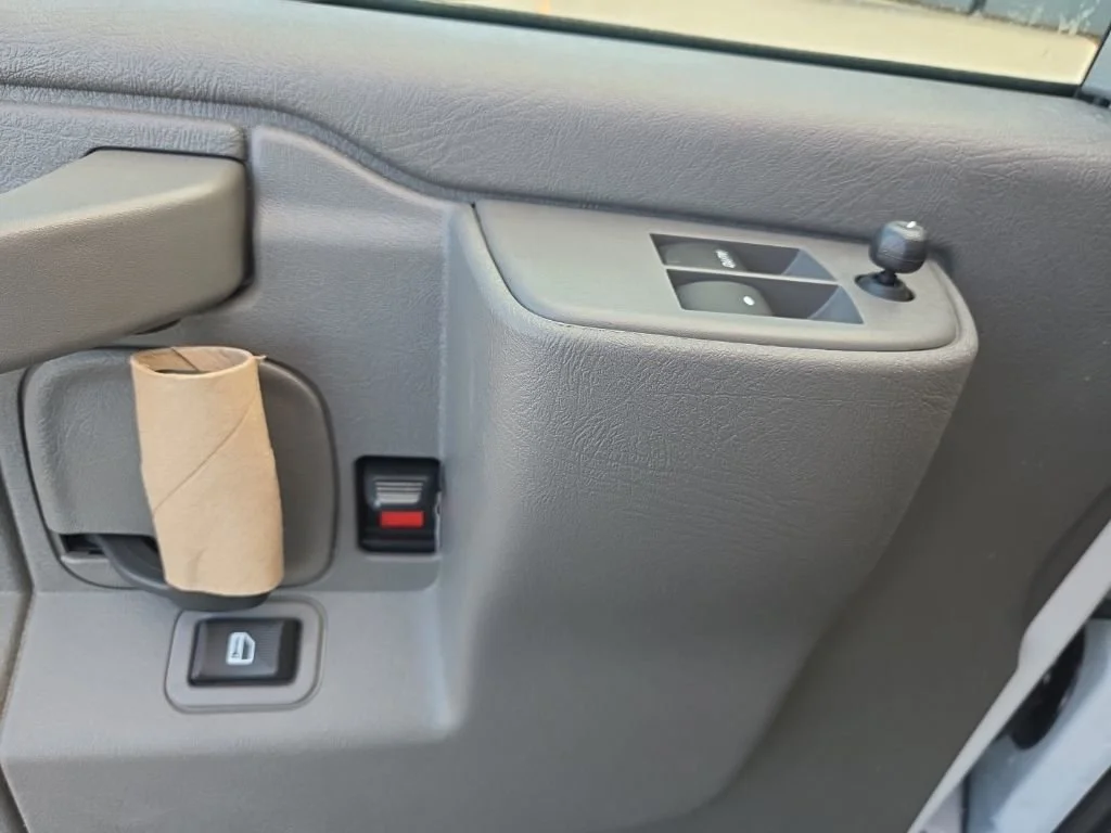 2025 Chevrolet Express Cargo Work Van - Photo 20