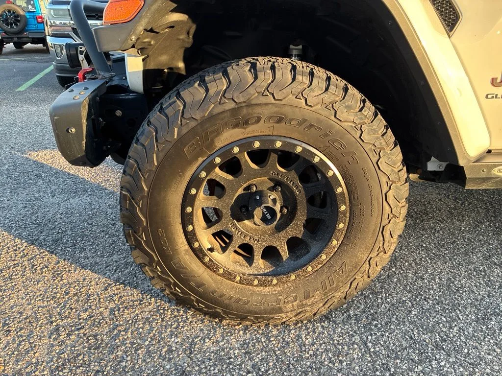 Used 2020 White Jeep Rubicon image 10