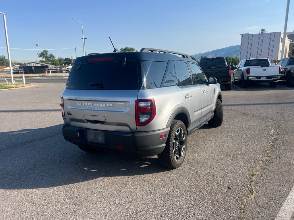 Used 2022 Silver Metallic Ford Outer Banks image 5