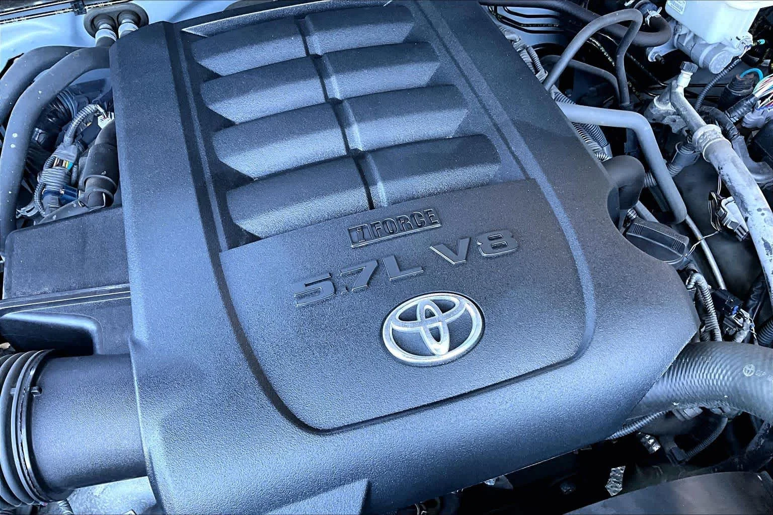 Used 2018 Cement Toyota SR5 image 32