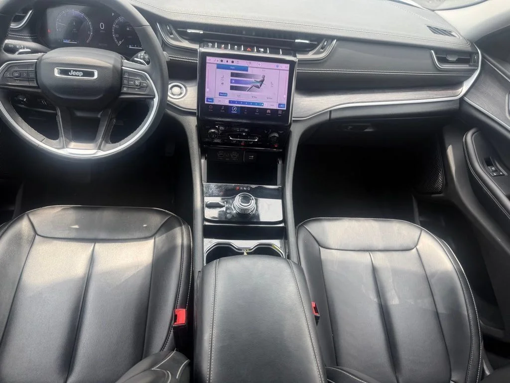 Used 2023 White Jeep Limited image 39