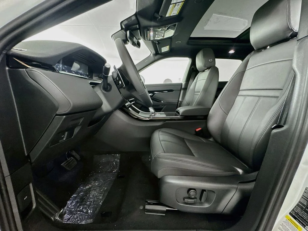 Used 2026 White Land Rover Core S image 20