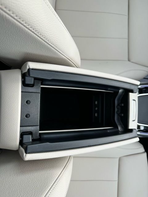 New 2026 Polar White Mercedes-Benz GLB 250 image 35