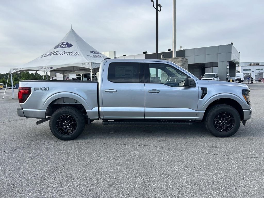 New 2026 Silver Metallic Ford 4X4 CREWCAB XLT image 3