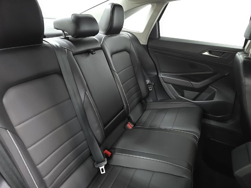 Used 2023 Gray Volkswagen 1.5T SE image 16