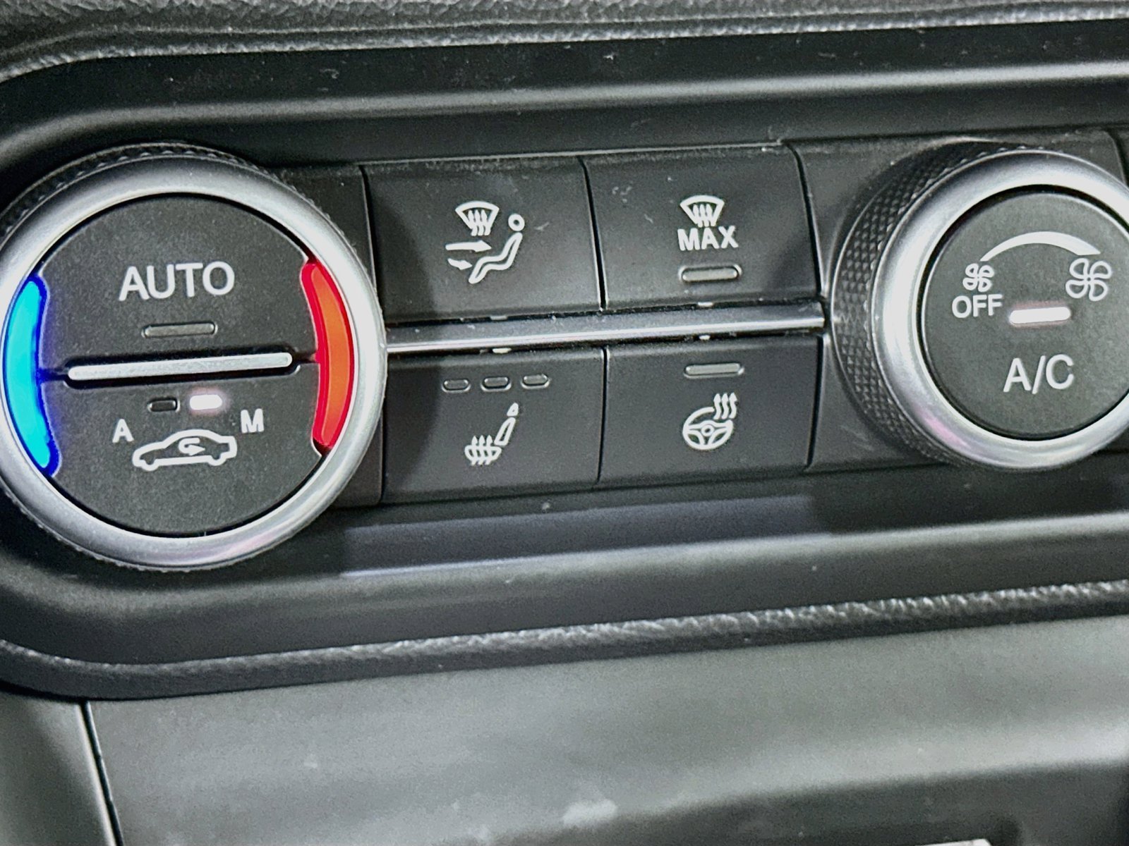 2024 Alfa Romeo Stelvio Ti - Photo 21