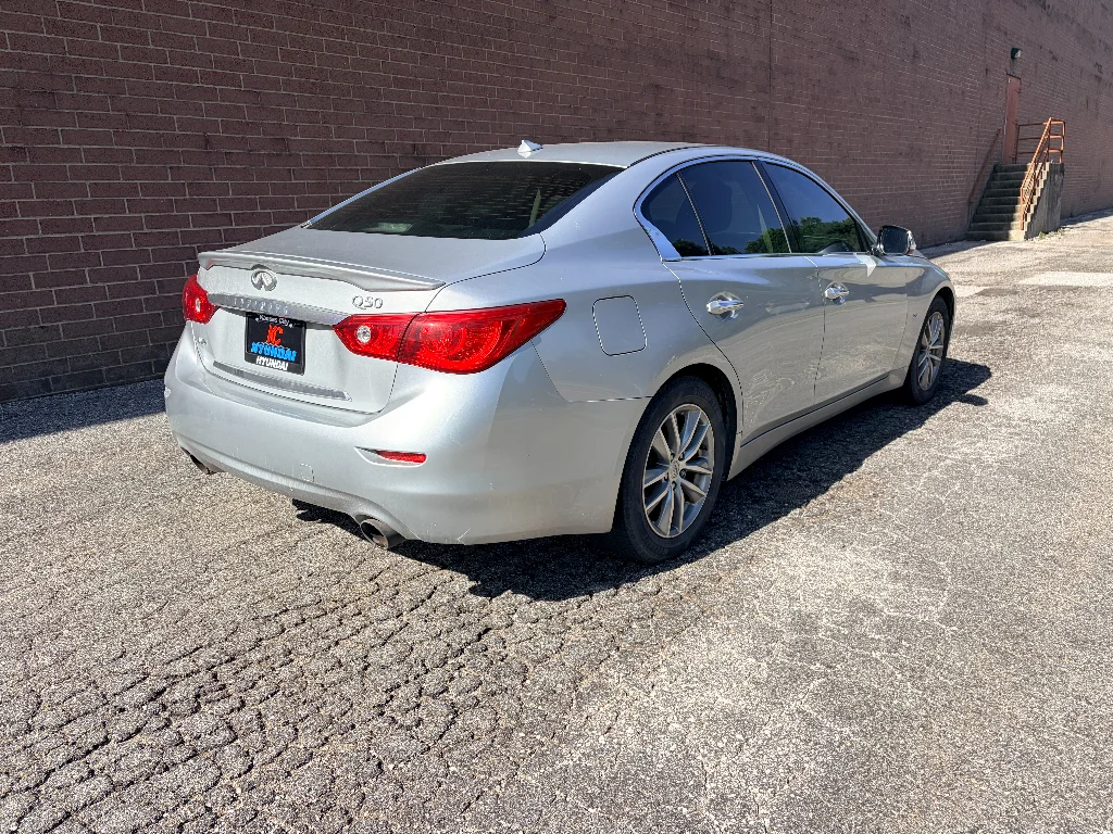 Used 2015 Liquid Platinum INFINITI Premium image 5