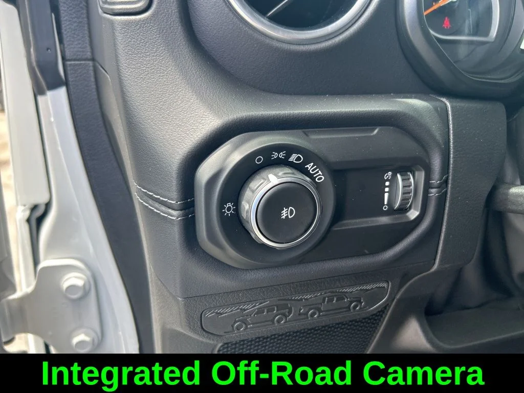 Certified Used 2025 White Jeep Sahara image 36