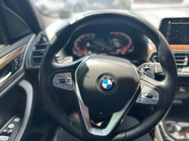 Used 2023 Black BMW xDrive30i image 16