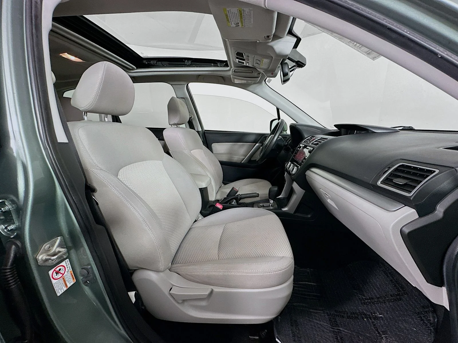Used 2016 Jasmine Green Metallic Subaru 2.5i Premium image 27