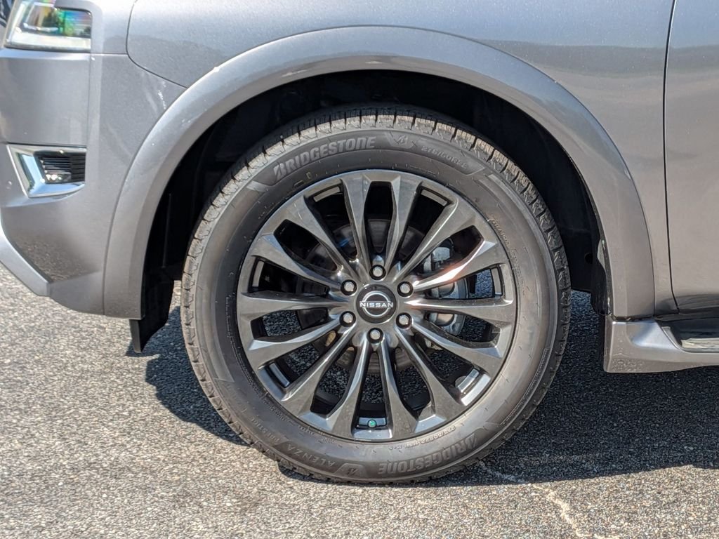 Used 2024 Gray Nissan Platinum image 12