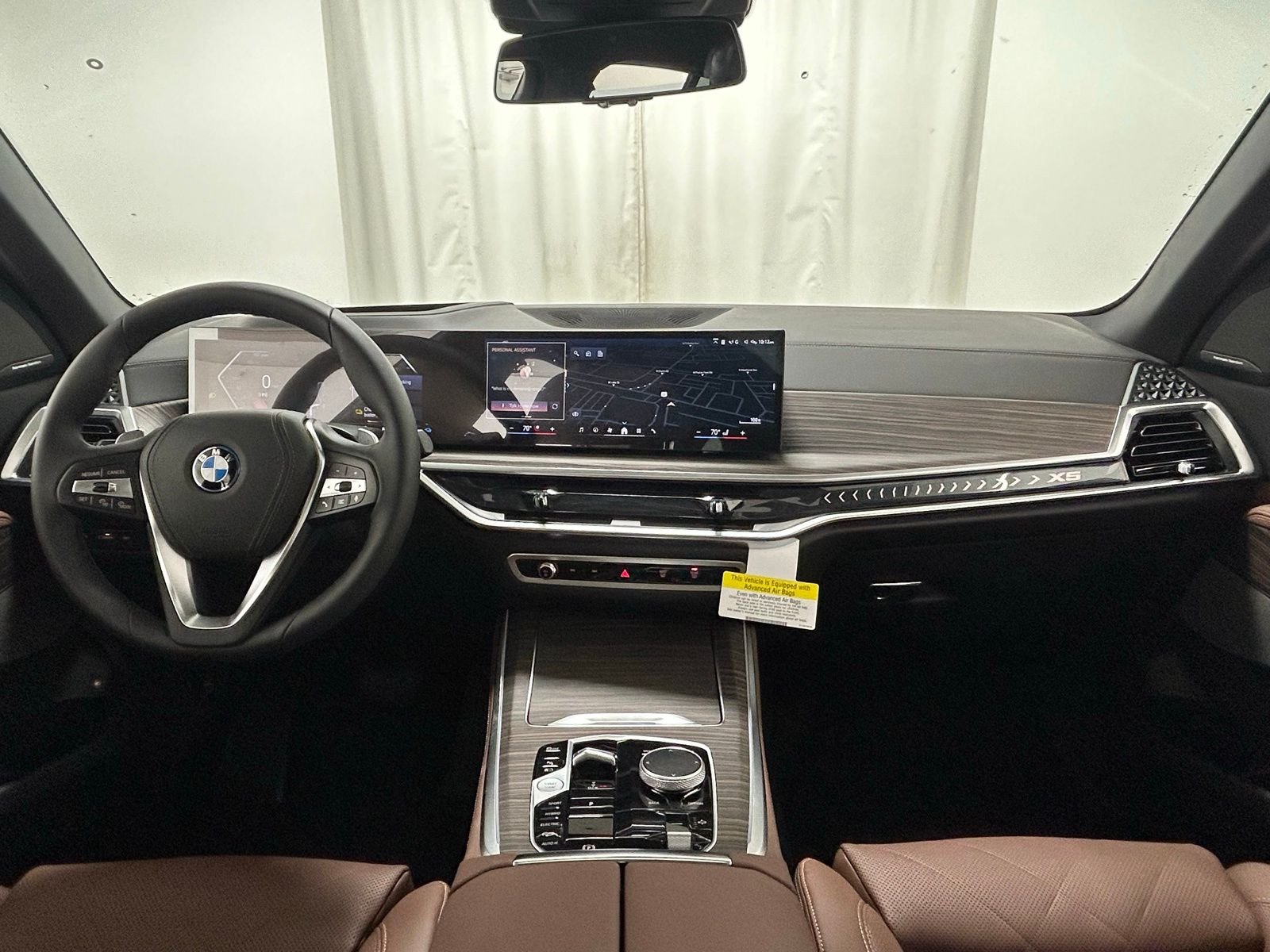 New 2026 Skyscraper Grey Metallic BMW xDrive50e image 8