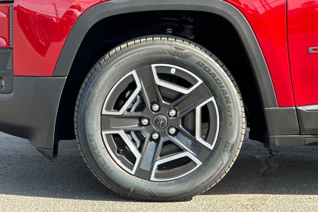 New 2026 Red Hot Pearl-Coat Exterior Paint Jeep Limited image 24