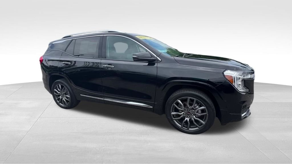 Used 2024 Black GMC Denali image 32