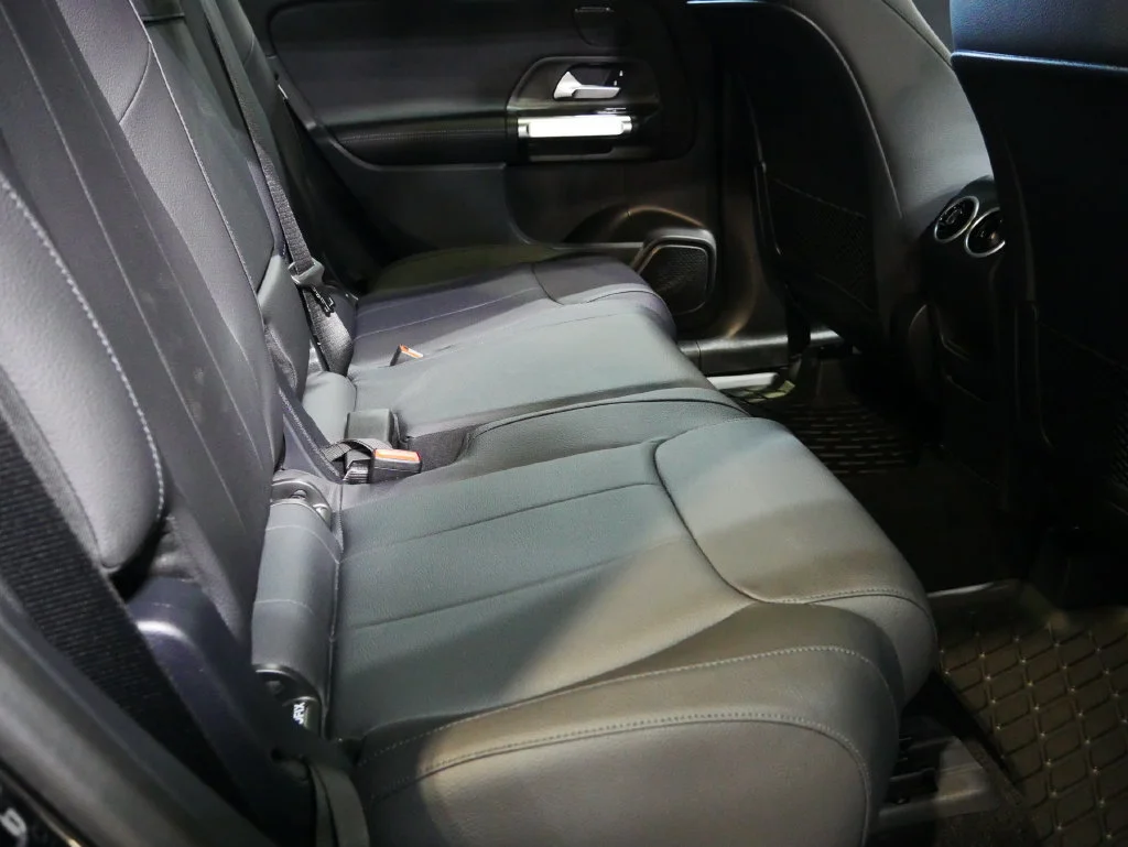 New 2026 Night Black Mercedes-Benz GLB 250 image 20