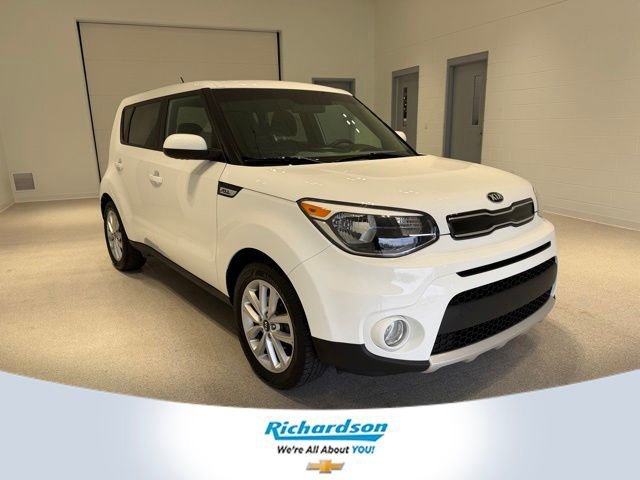 2017 Kia Soul 2.0L + 6 A/T's photo