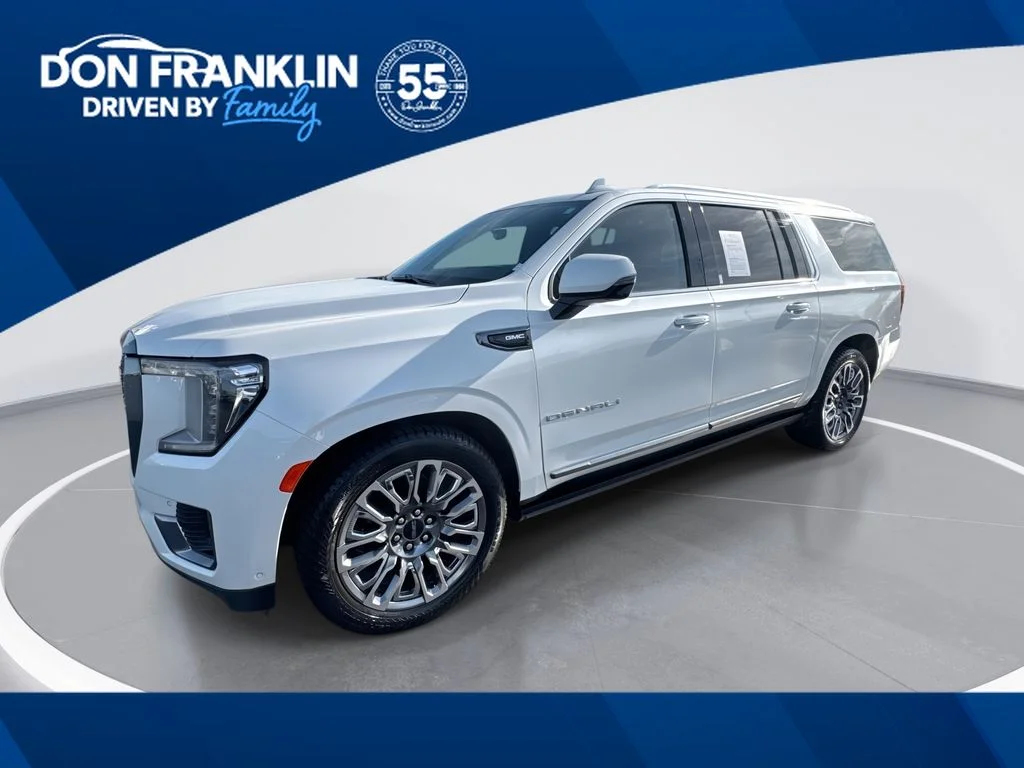 Used 2023 White GMC Denali Ultimate image 1