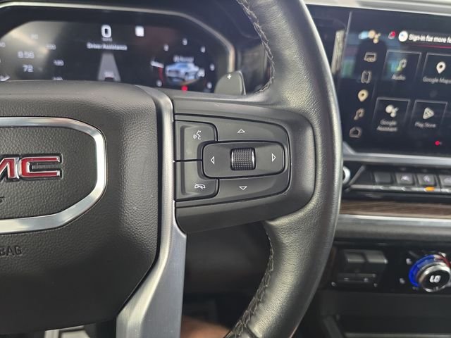 Used 2023 Silver GMC Elevation image 18