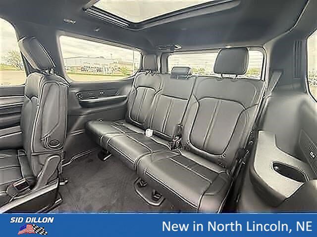 New 2026 Velvet Red Pearlcoat Jeep Limited Reserve image 16