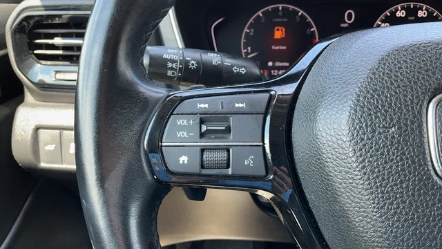 Used 2025  Honda EX-L image 12