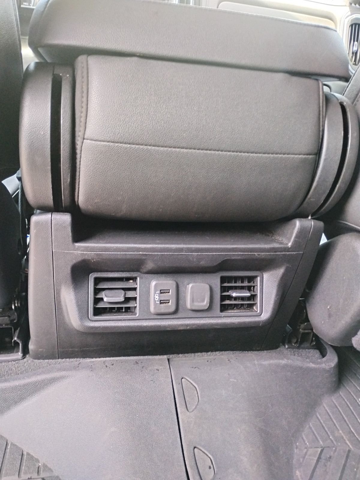 Used 2022 White Chevrolet LTZ image 13