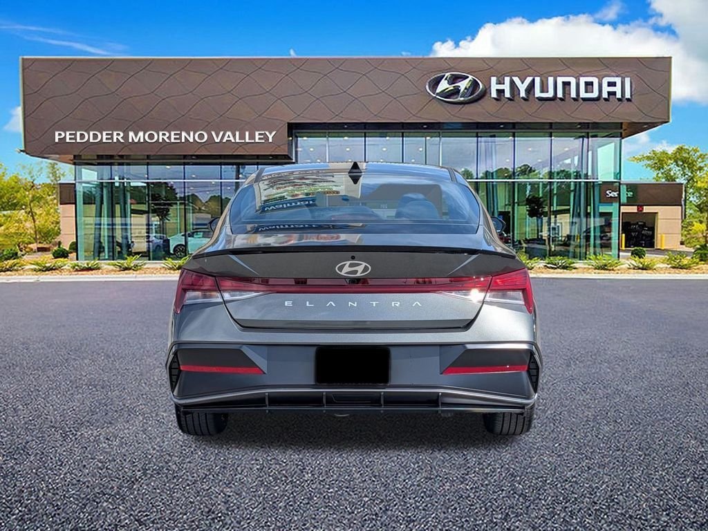 New 2026 Gray Hyundai SEL Sport image 4
