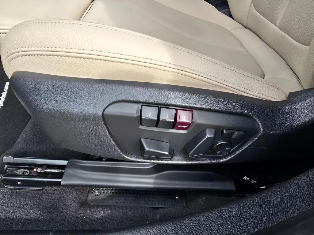 Used 2023 Jet Black BMW xDrive28i image 27