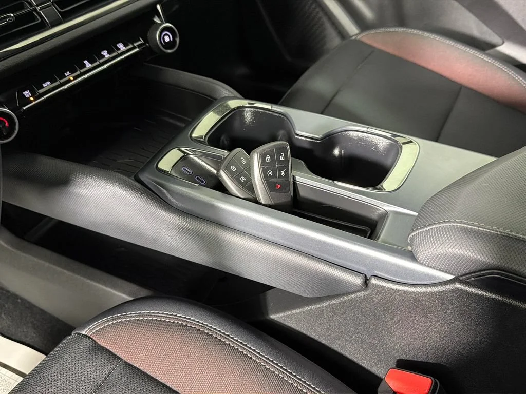 2024 Chevrolet Equinox EV RS - Photo 24