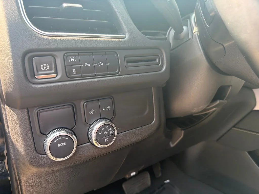 Used 2023 Black GMC SLT image 15