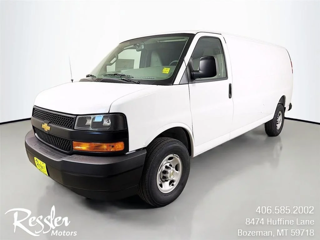 2026 Chevrolet Express 3500 Extended Work Van's photo