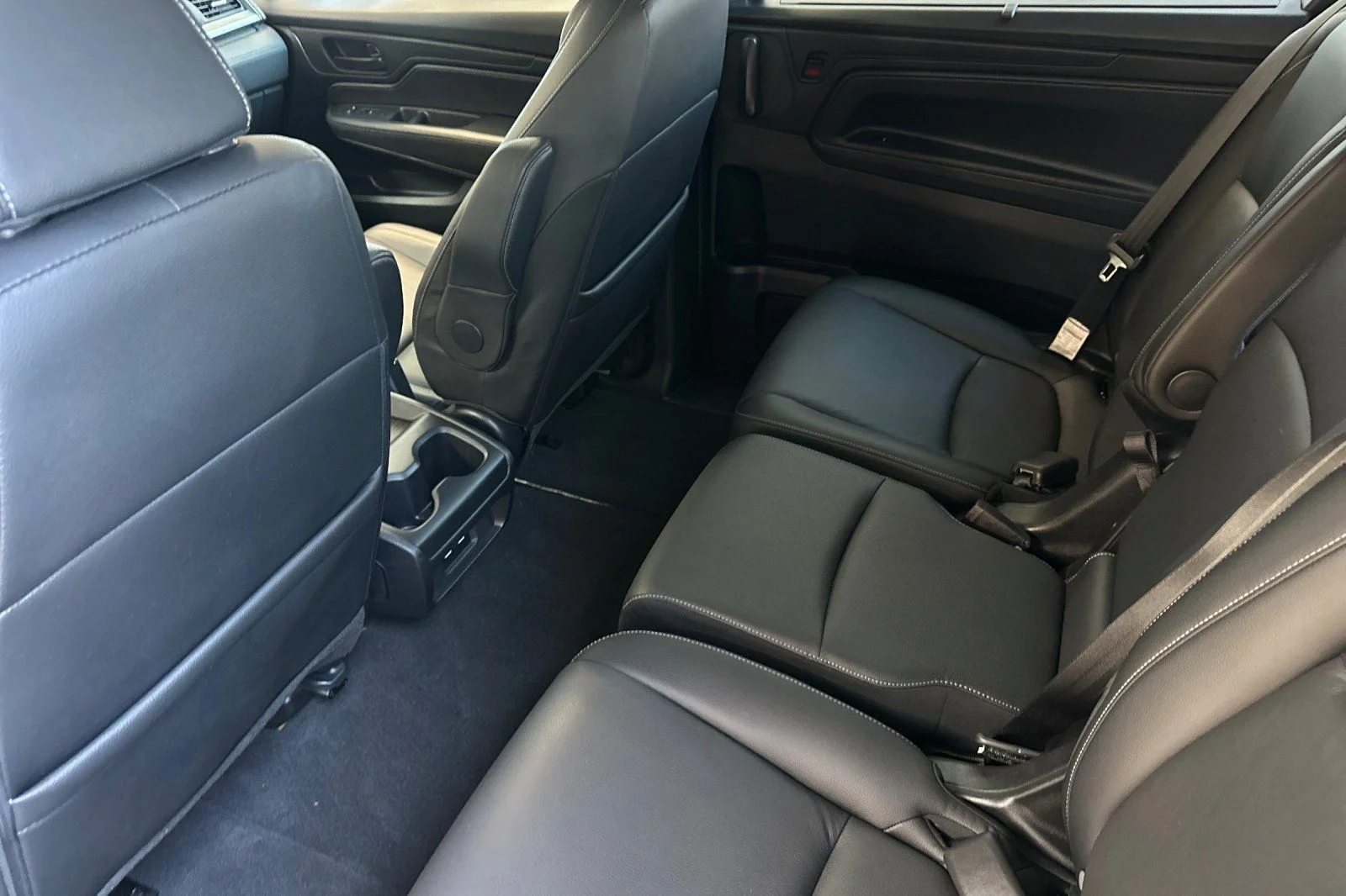 Used 2024 Gray Honda EX-L image 13