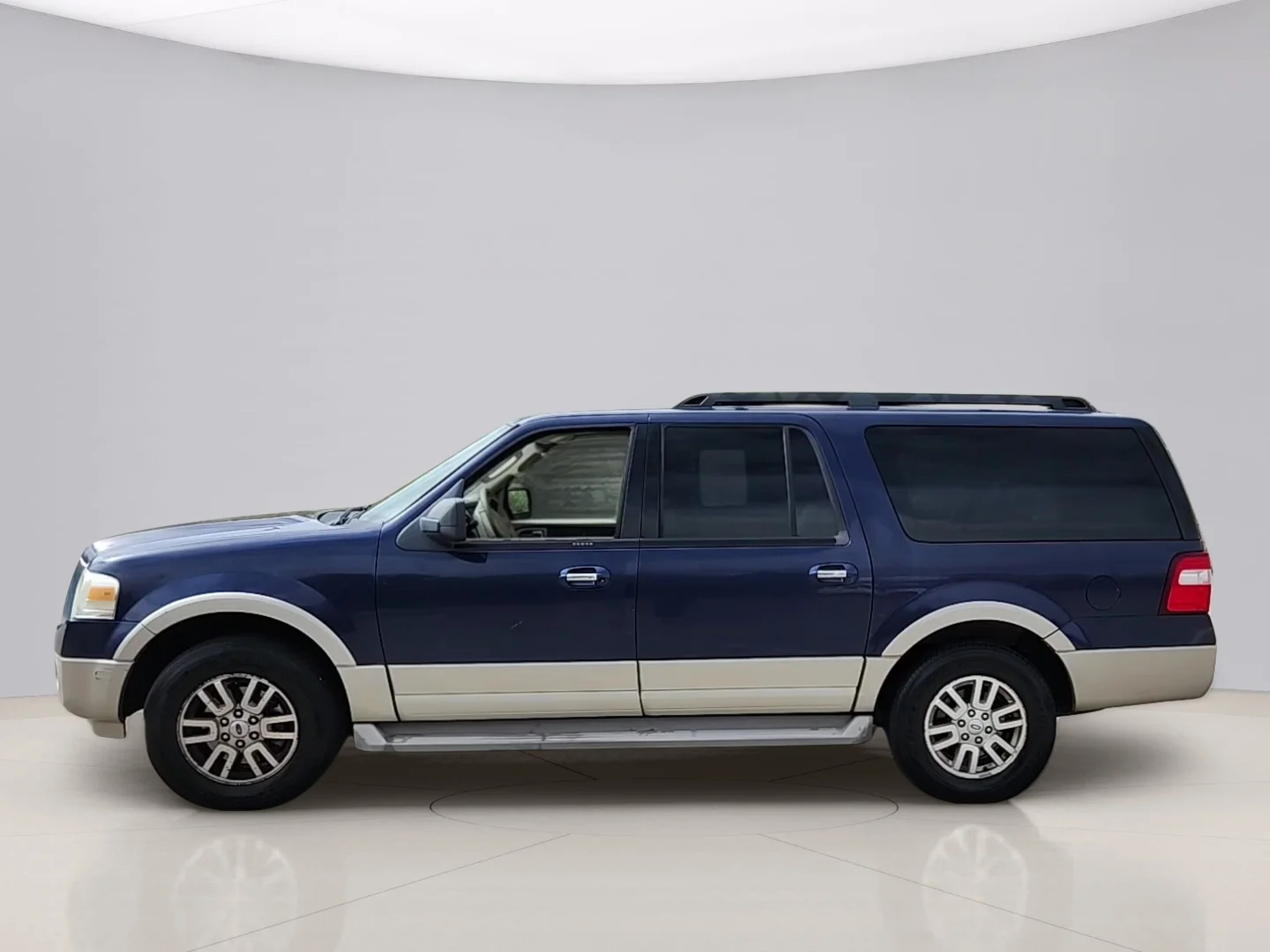Used 2010 Blue Ford EL EDDIE BAUER image 2