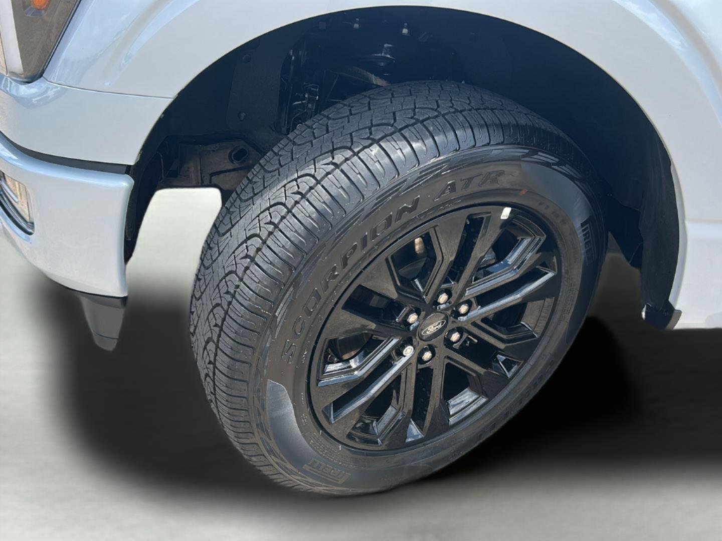 Used 2025 Space White Ford Platinum image 34